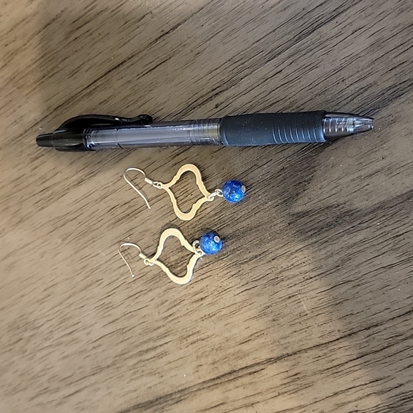 NWOT Plunder Earrings - Picture 3 of 3